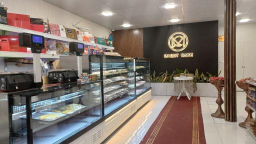 عکس کافه قنادی ماقوت