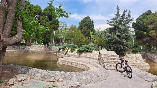 عکس باغ ژاپنی پارک لاله