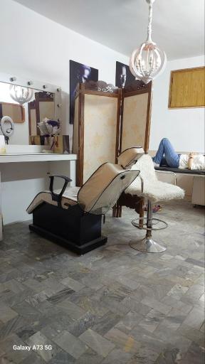 عکس سالن زیبایی آذر یزدانی