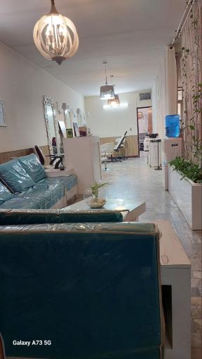 عکس سالن زیبایی آذر یزدانی