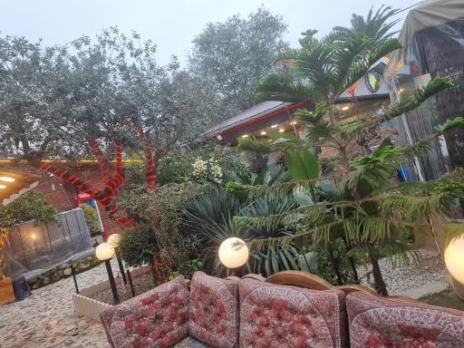 عکس باغ رستوران کباب خوب