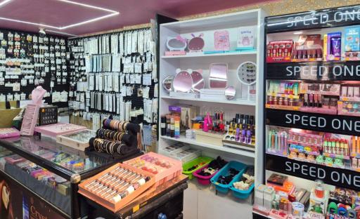 عکس آرایشی بهداشتی فلورا