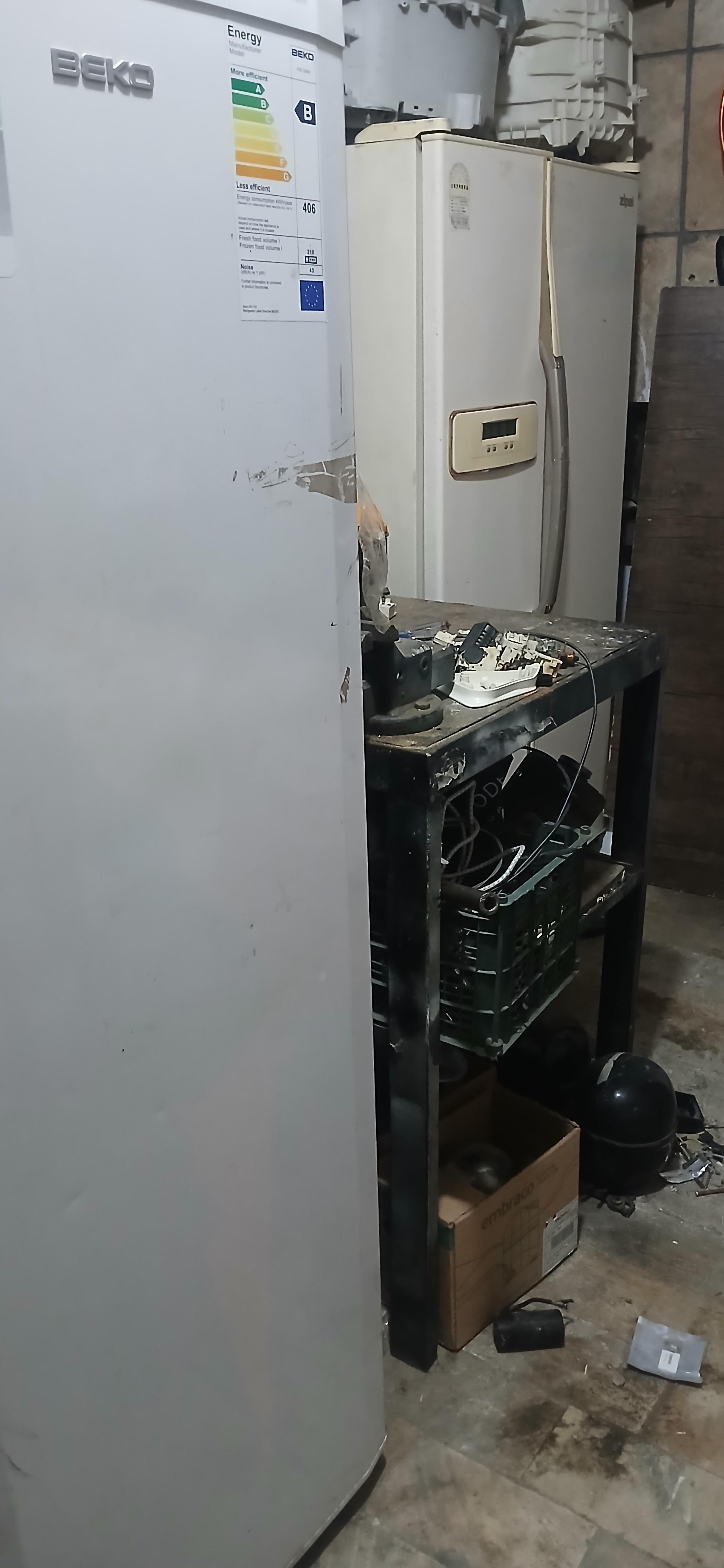 عکس تعمیر لوازم خانگی امینیان