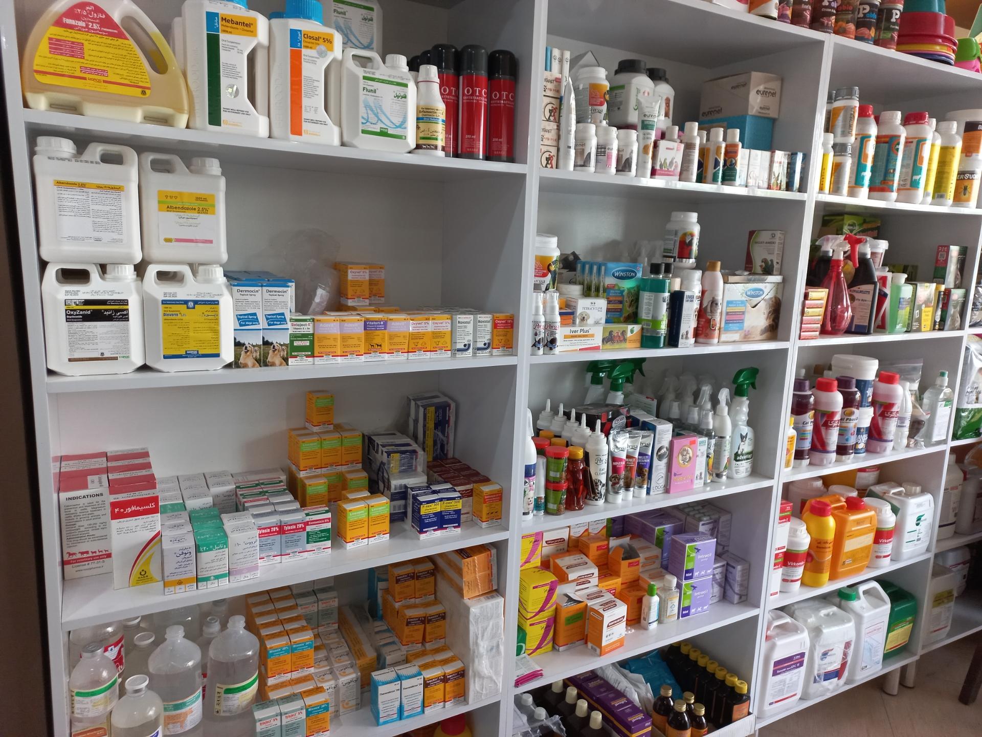 عکس داروخانه دامپزشکی دامیران 