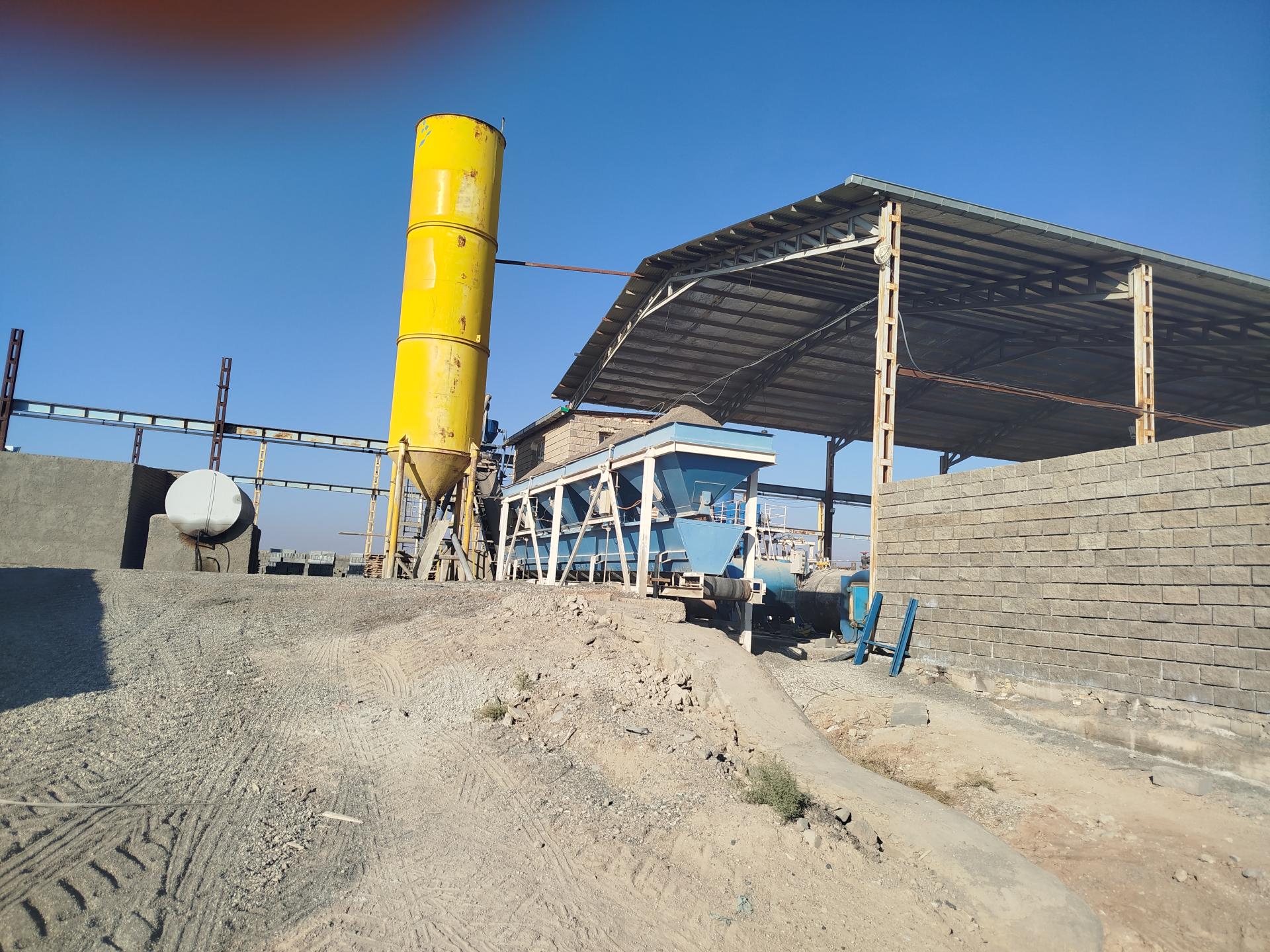 عکس کارخانه امین صنعت بتن بیهق 