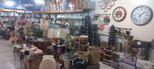 عکس فروشگاه به خانه برمیگردیم نورزاد