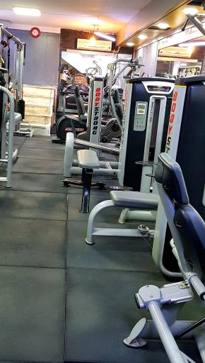 عکس باشگاه بدنسازی مهشید فیت