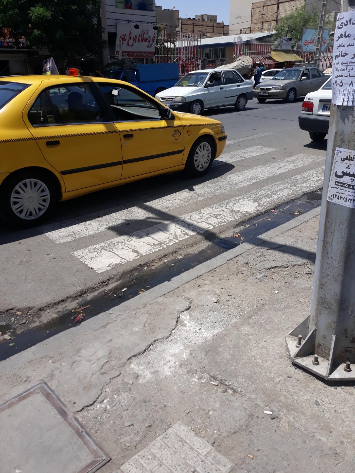 عکس تاکسی زرد