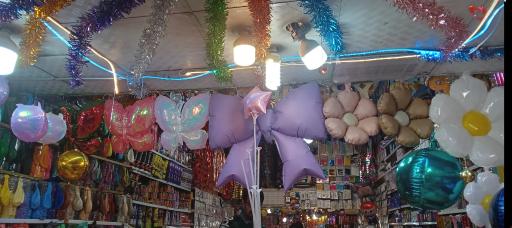 عکس فروشگاه رنگارنگ (لوازم تولد و آتش بازی)