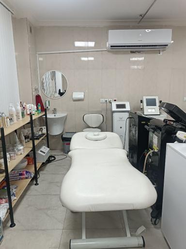 عکس درمانگاه شبانه روزی طبیبان
