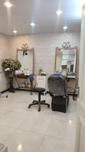 عکس آرایشگاه گلیتا