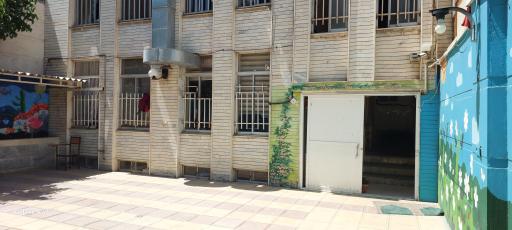 عکس دبیرستان  دوره اول دخترانه غیر دولتی گلریزان