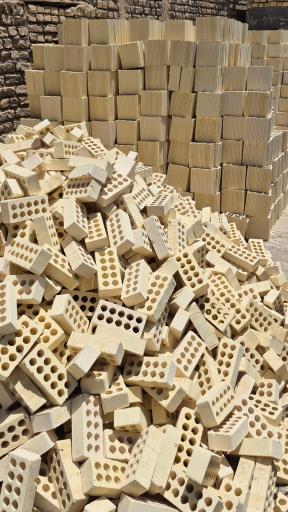 عکس انبار مصالح ساختمانی مکارمی نیا