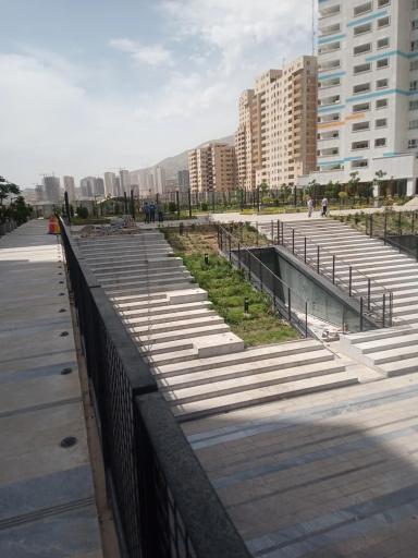 عکس برج b4
