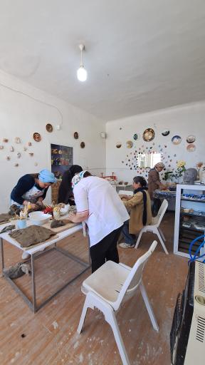 عکس آموزشگاه سفال و لعاب توپال