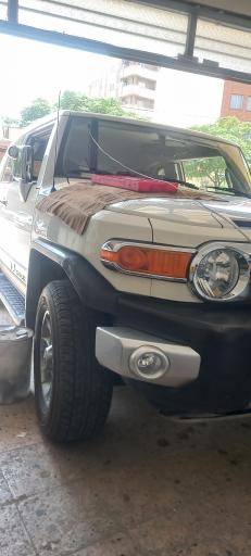 عکس ترمیم شکستگی شیشه اتومبیل