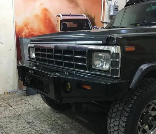 عکس مرکز بازسازی خودروهای آفرود و کلاسیک