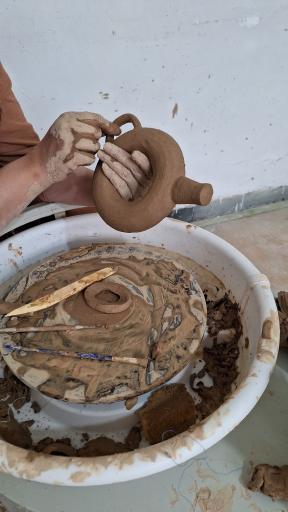 عکس آموزشگاه سفال و لعاب توپال