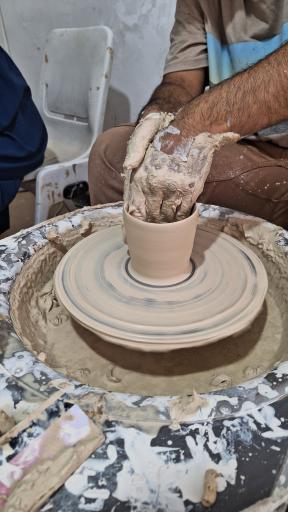 عکس آموزشگاه سفال و لعاب توپال