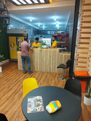 عکس فست فود کیلویی سرویچ