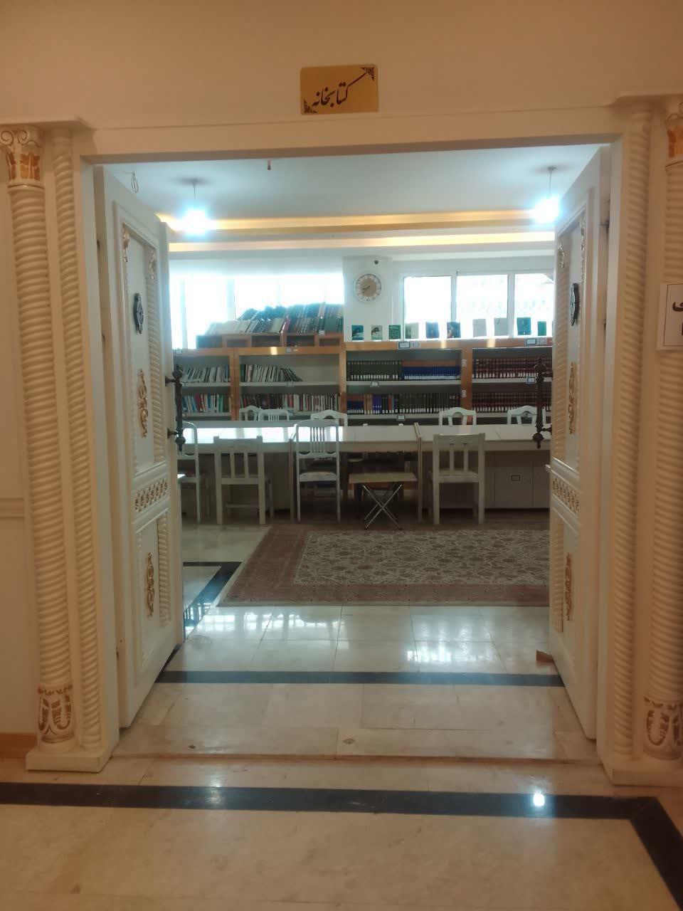 عکس کتابخانه عمومی بیت الزهرا س 