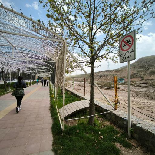 عکس دریاچه تفریحی لواسان