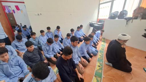 عکس مدرسهٔ پسرانه مأوا