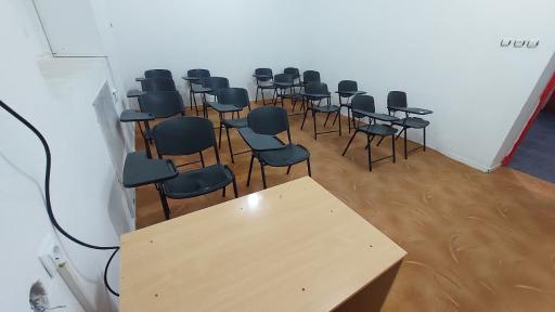 عکس مدرسهٔ پسرانه مأوا