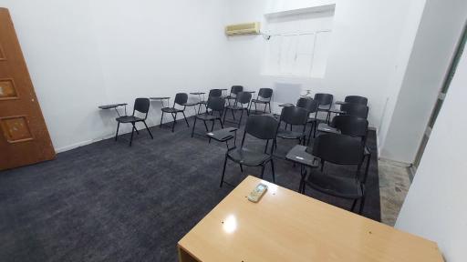 عکس مدرسهٔ پسرانه مأوا