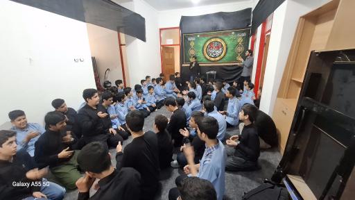 عکس مدرسهٔ پسرانه مأوا