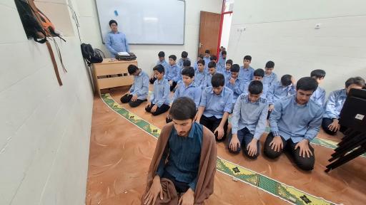 عکس مدرسهٔ پسرانه مأوا