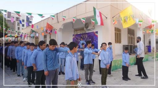 عکس مدرسهٔ پسرانه مأوا