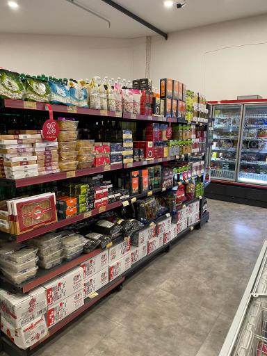 عکس فروشگاه افق کوروش