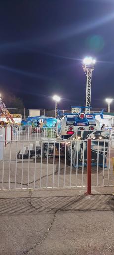 عکس شهربازی آبشار 