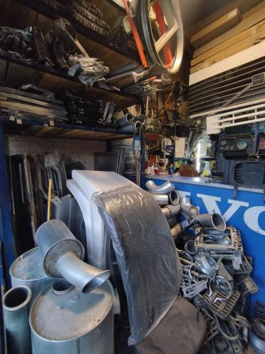 فروشگاه لوازم ولوو ایزدی