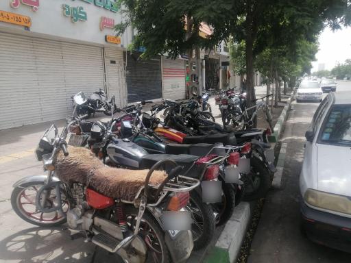 عکس تعمیرگاه موتور سیکلت حسن خزاعی