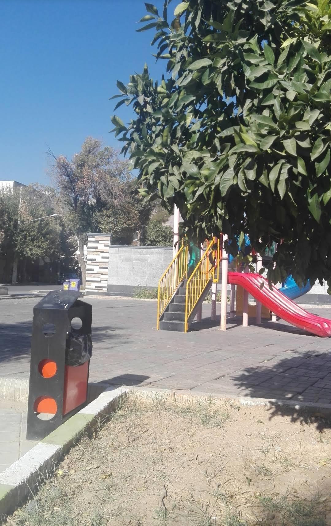 عکس پارک مثلثی(بنفشه)