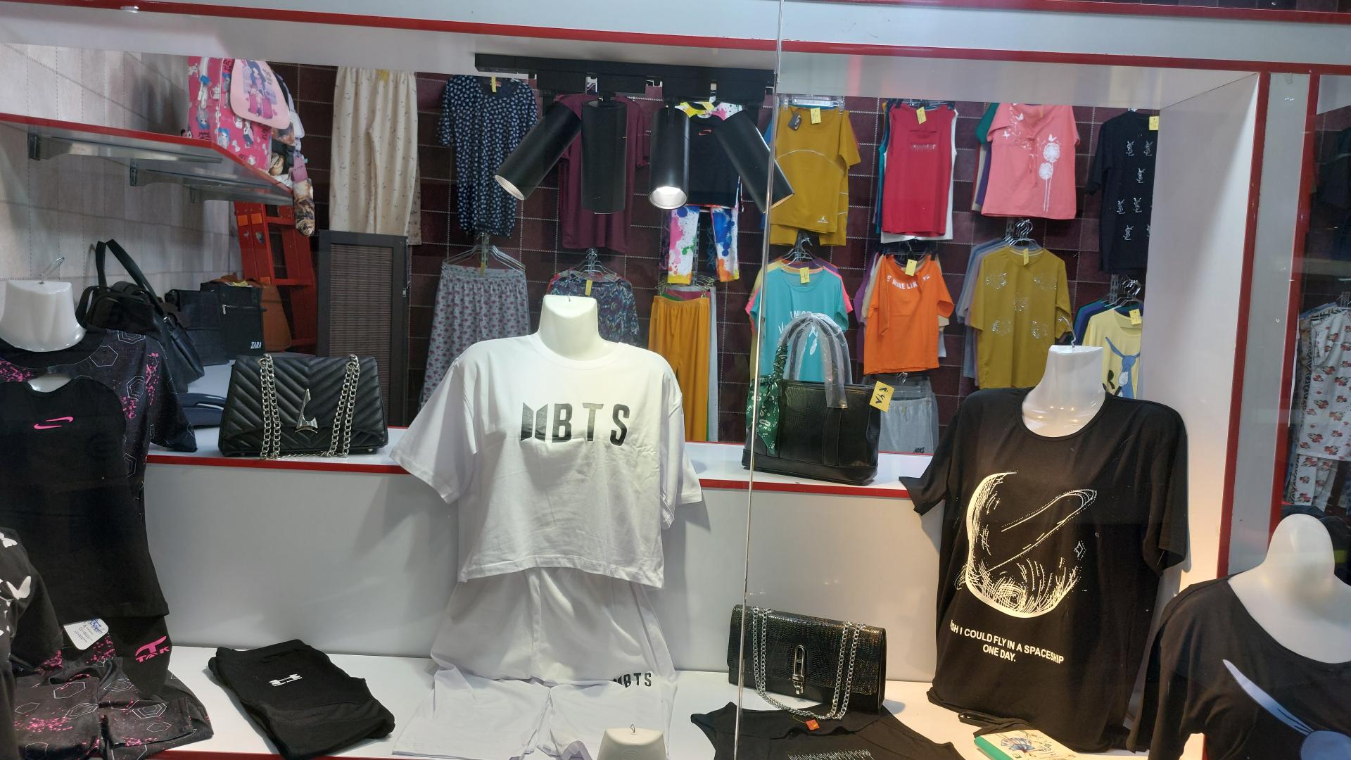 عکس فروشگاه هستی