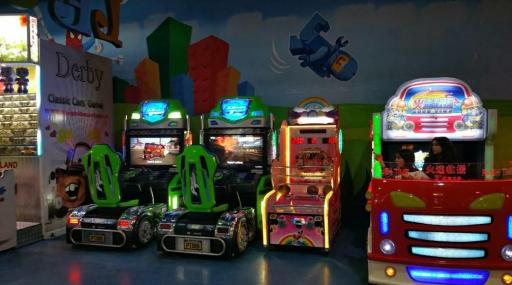 عکس شهربازی شهر آجری لگوسیتی