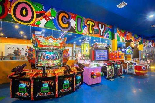 عکس شهربازی شهر آجری لگوسیتی