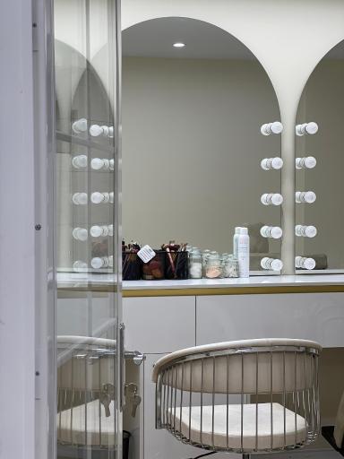 عکس سالن زیبایی مه