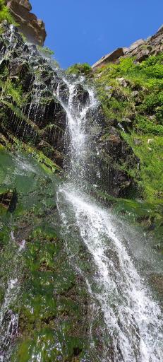 عکس آبشار سردابه