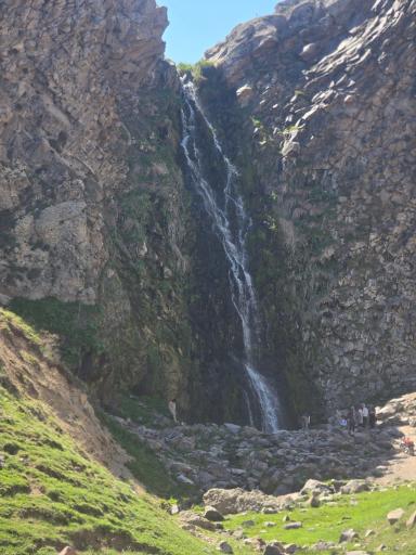 عکس آبشار سردابه