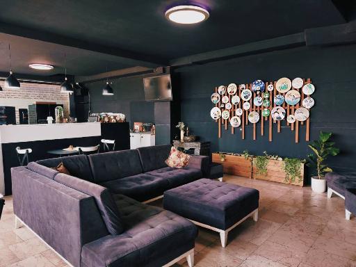 عکس کافه پاندا