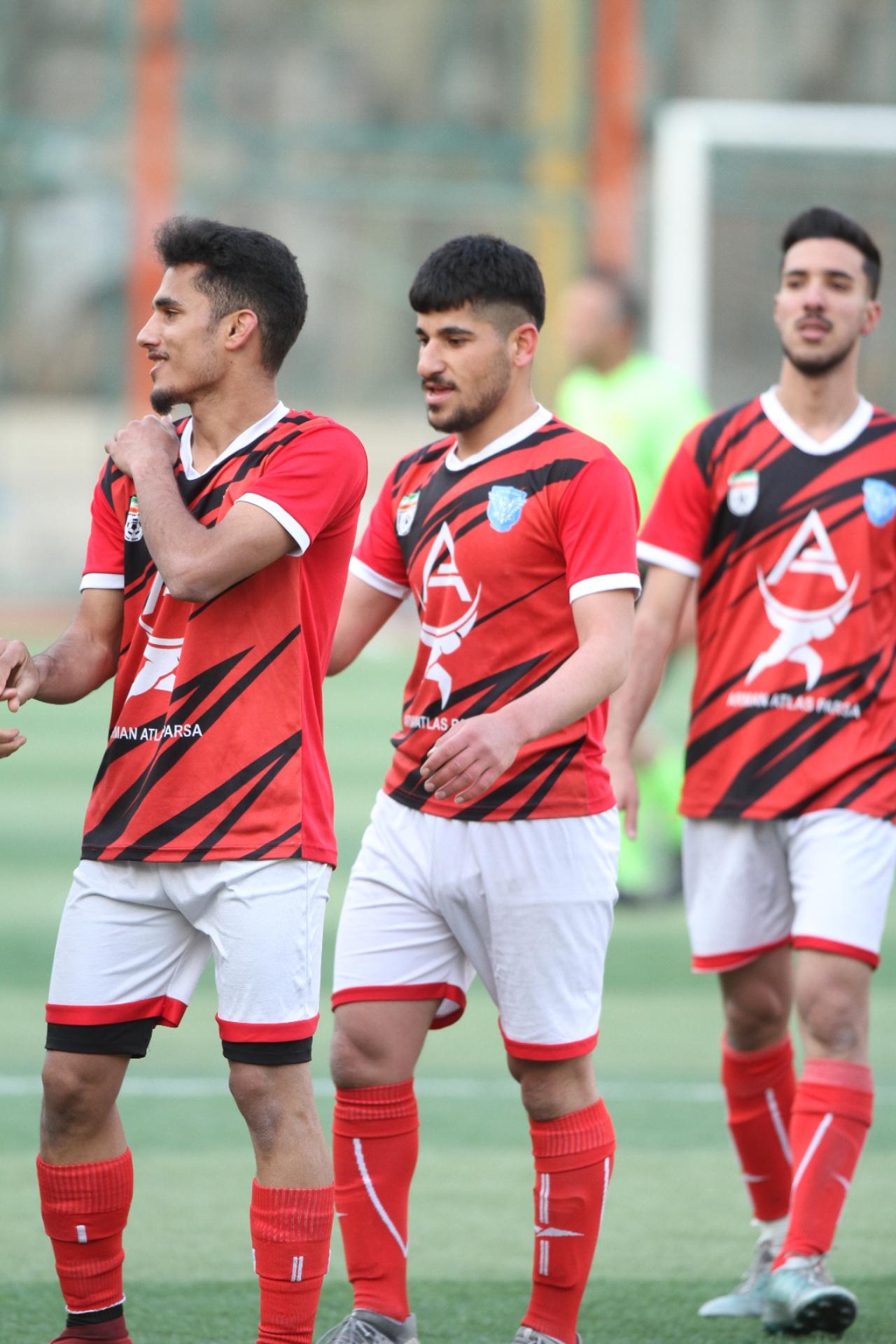 عکس دفتر باشگاه گسترش فولاد