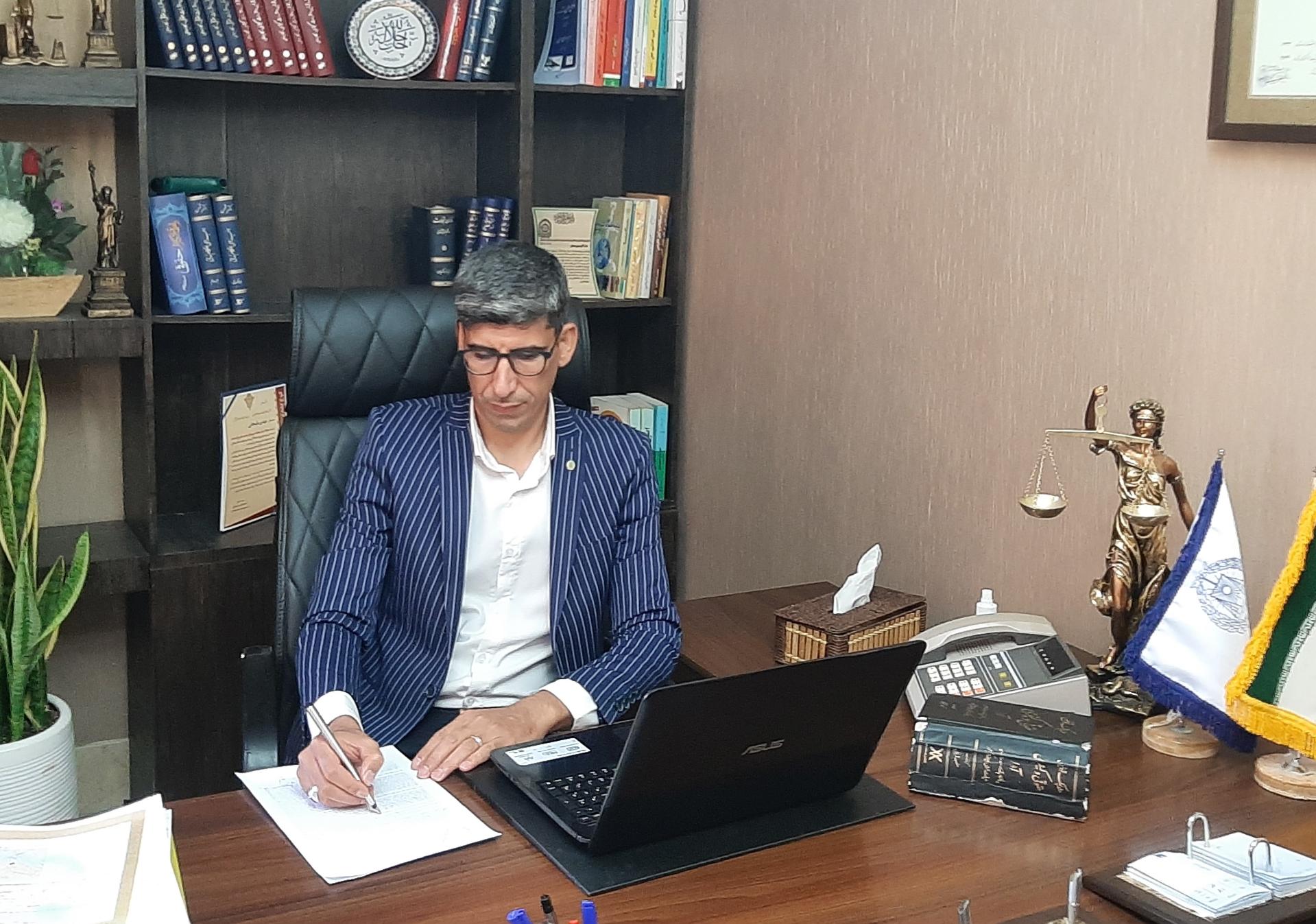 عکس دفتر وکالت علیرضا نوری