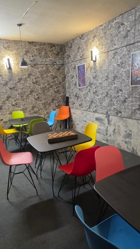 عکس گیم سنتر بیلیارد ترپ هاوس