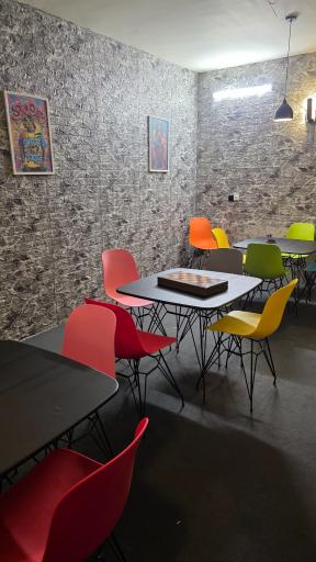 عکس گیم سنتر بیلیارد ترپ هاوس