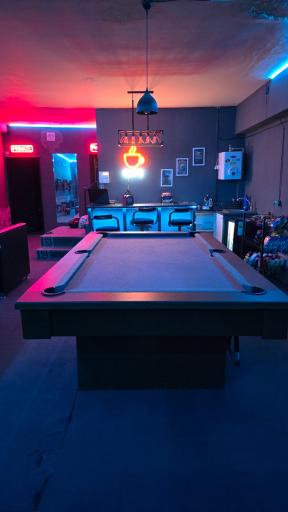 گیم سنتر بیلیارد ترپ هاوس