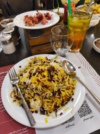 عکس رستوران آرمانی